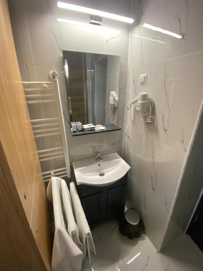 Victoria Rooms Oradea Εξωτερικό φωτογραφία